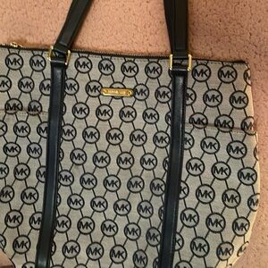 Authentic Michael Kors purse